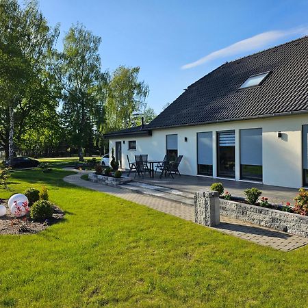 Apartamento Haus Am Bodden Fuhlendorf  Exterior foto